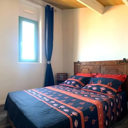 شقة Renovated 2 Bedroom Duplex In The Center Of أنتيب